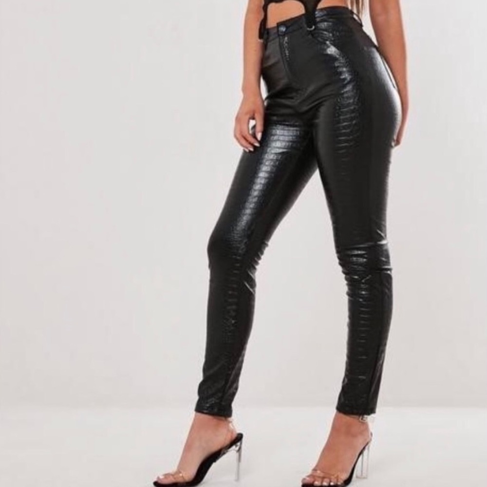 MISGUIDED x STASSIE Black Faux Crocodile Leather Trouser Pants, Sz 6 Tall NWT